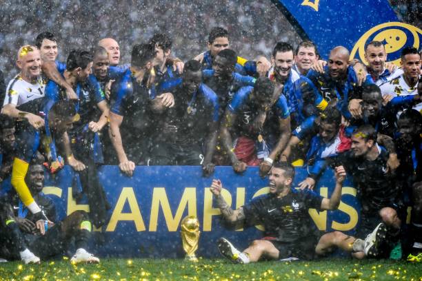 萨内作为德 萨内作为德